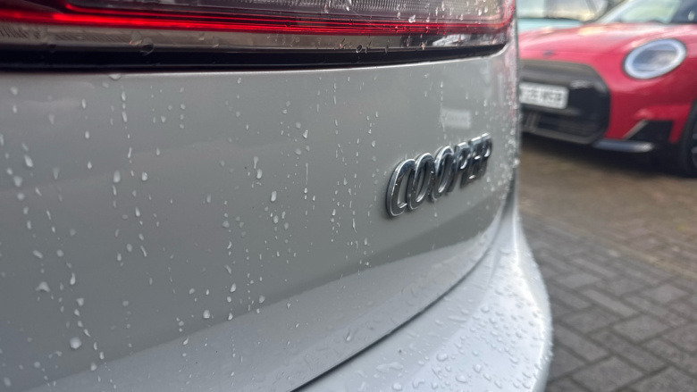 MINI Clubman 1.5 Cooper Exclusive 6dr Auto [Comfort/Nav+ Pack] Petrol Estate